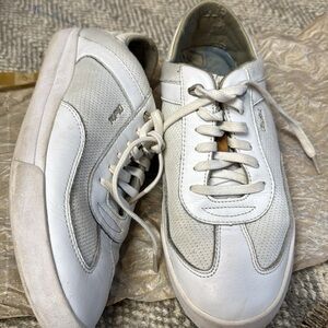 OluKai White Kilea low top court‎ Sneakers women’s size 8 1/2